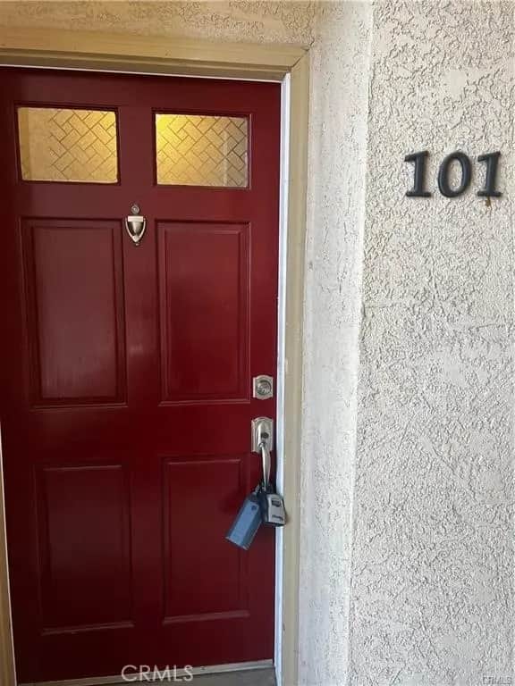 2400 Del Mar Way, Corona, CA — listing photo 1