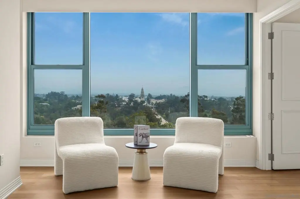 2500 6th Ave. PH5, San Diego, CA — listing photo 1
