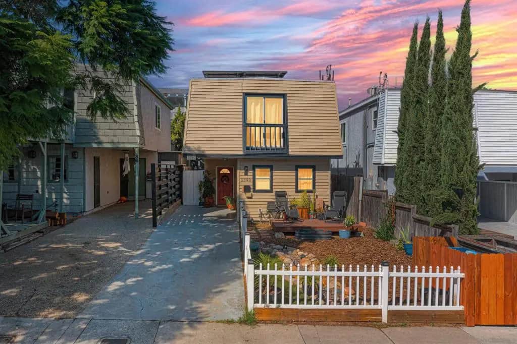 3390 A Street, San Diego, CA — listing photo 1