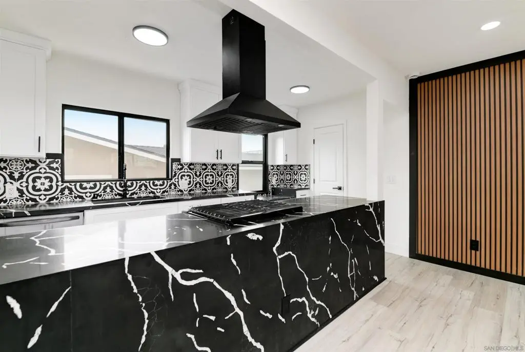 244 26Th St, San Diego, CA — listing photo 1