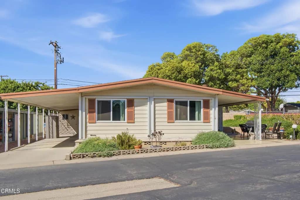 121 Wheaton Drive 121, Ventura, CA — listing photo 1