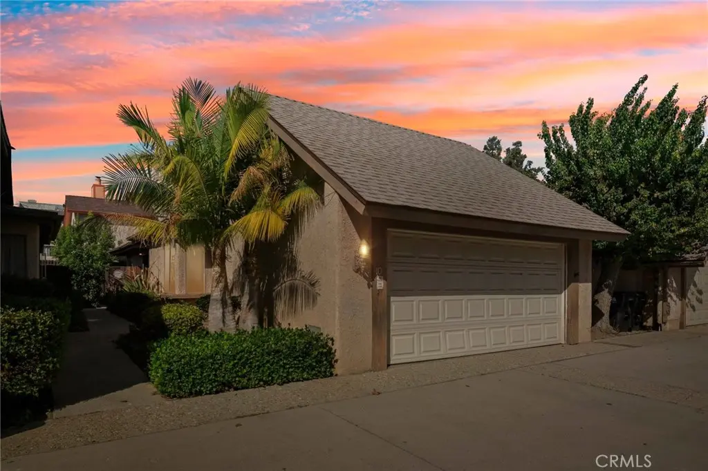 9930 Owensmouth Avenue 10, Chatsworth, CA — listing photo 1