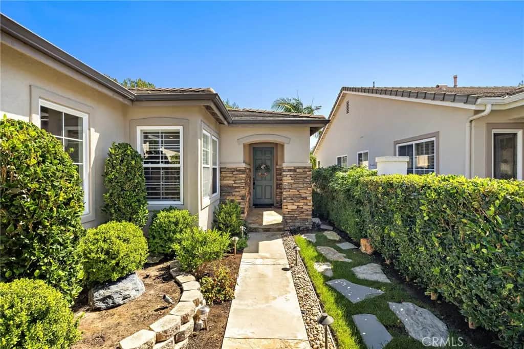 8 Corte De Vega, San Clemente, CA — listing photo 1
