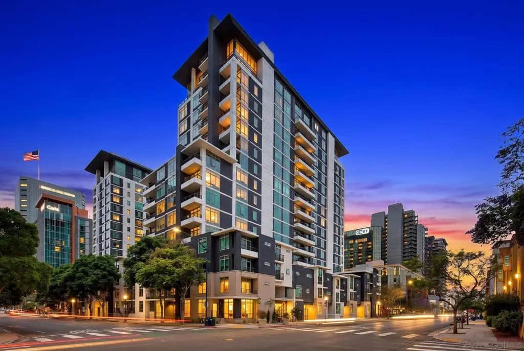 425 W Beech 327, San Diego, CA — listing photo 1