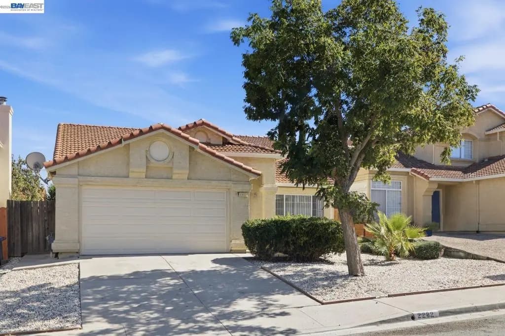 2222 Woodhill Dr, Pittsburg, CA — listing photo 1