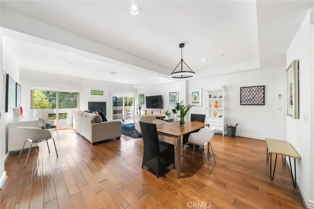 1410 N Curson Avenue 202, Los Angeles, CA — listing photo 1