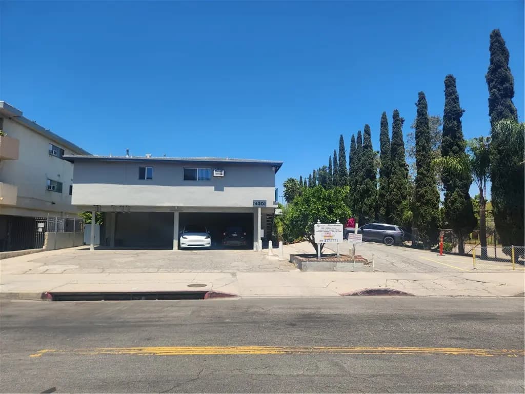 14301 Addison Street A, Sherman Oaks, CA — listing photo 1
