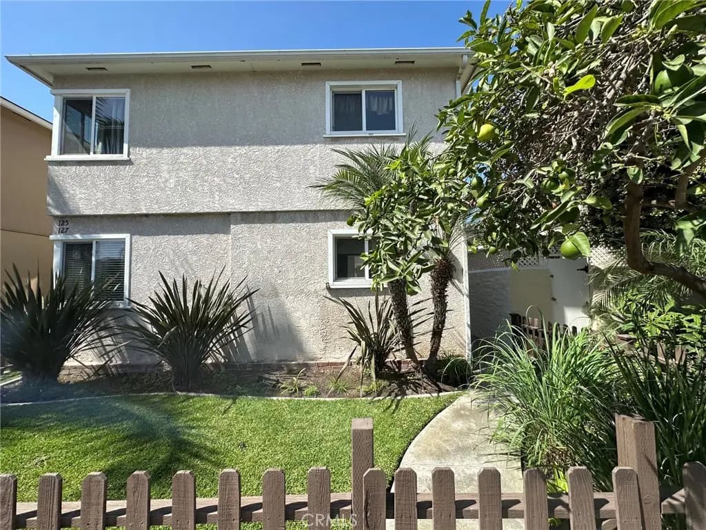 125 Nieto Avenue, Long Beach, CA — listing photo 1
