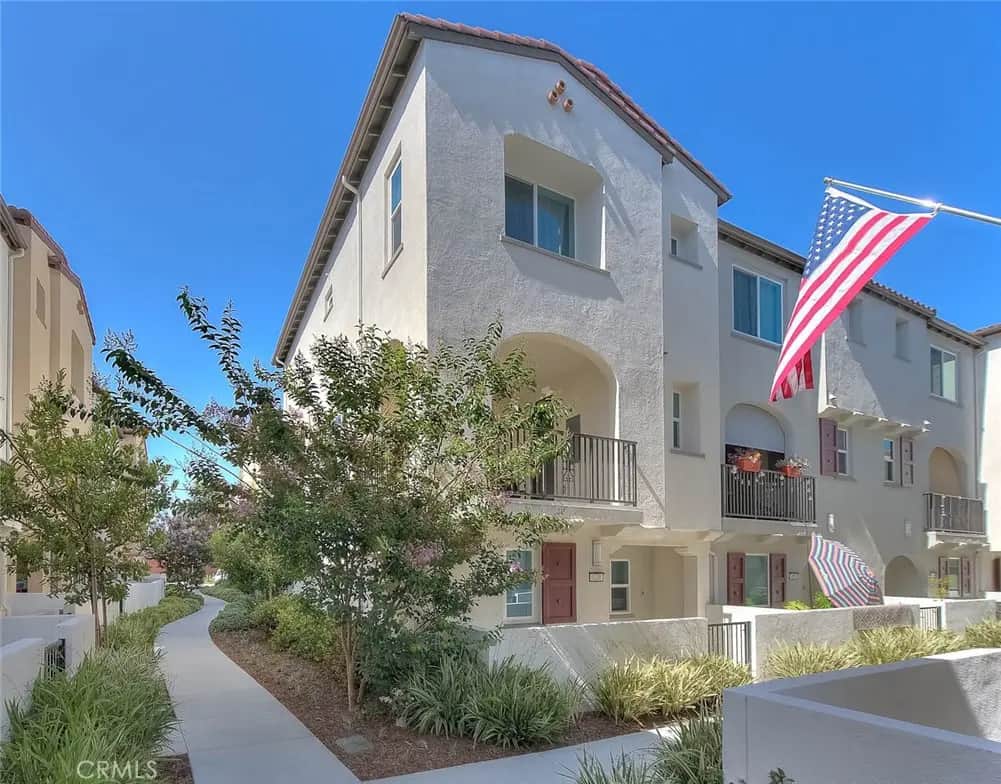2750 W 182nd 120, Torrance, CA — listing photo 1