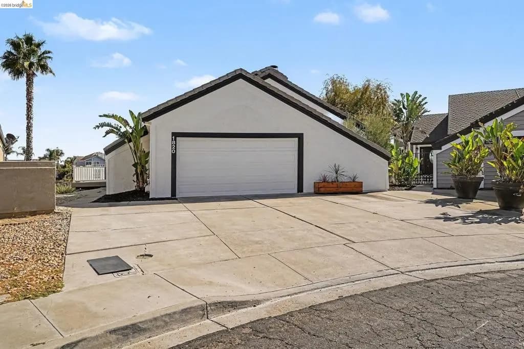 1820 Surfside Ct, Discovery Bay, CA — listing photo 1