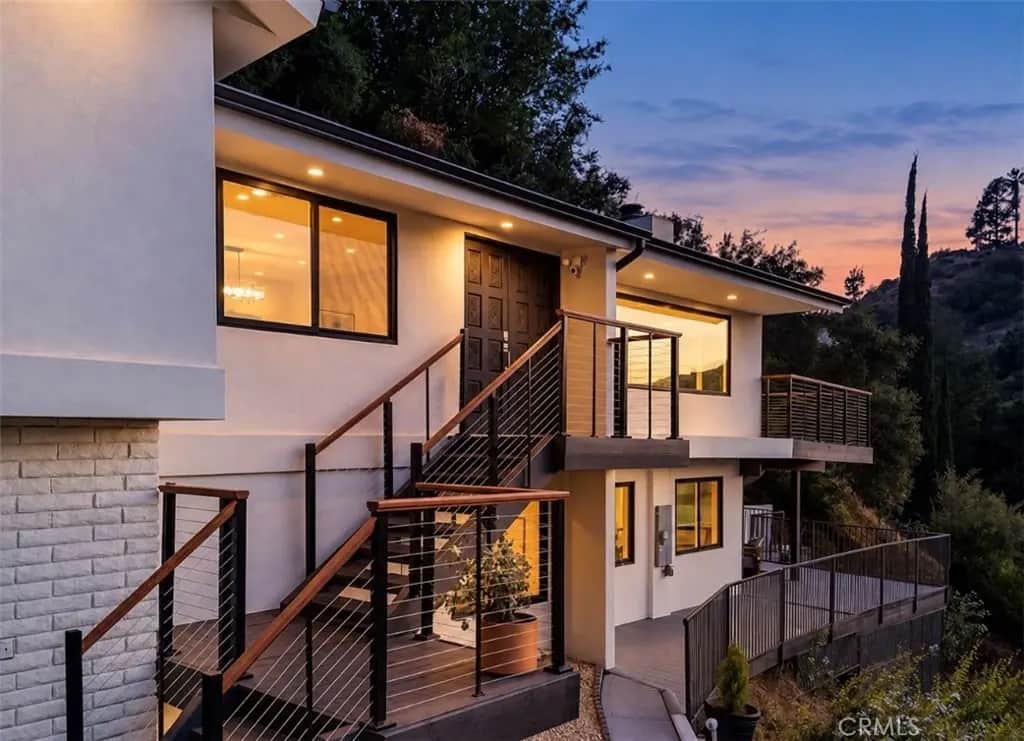981 Glen Oaks Boulevard, Pasadena, CA — listing photo 1