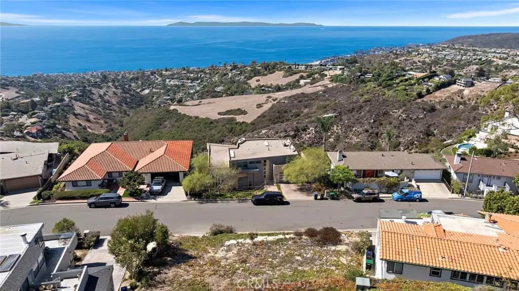 2840 Zell Drive, Laguna Beach, CA — listing photo 1