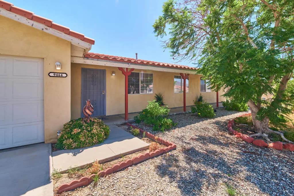 9464 Valencia Drive, Desert Hot Springs, CA — listing photo 1