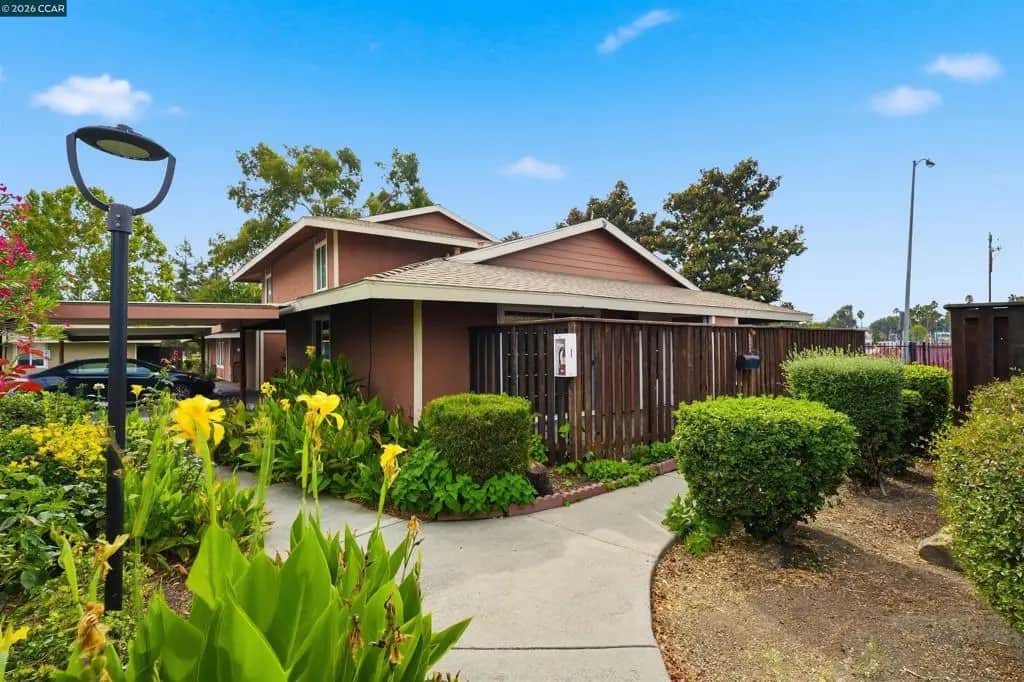 2005 Olivera Rd D, Concord, CA — listing photo 1