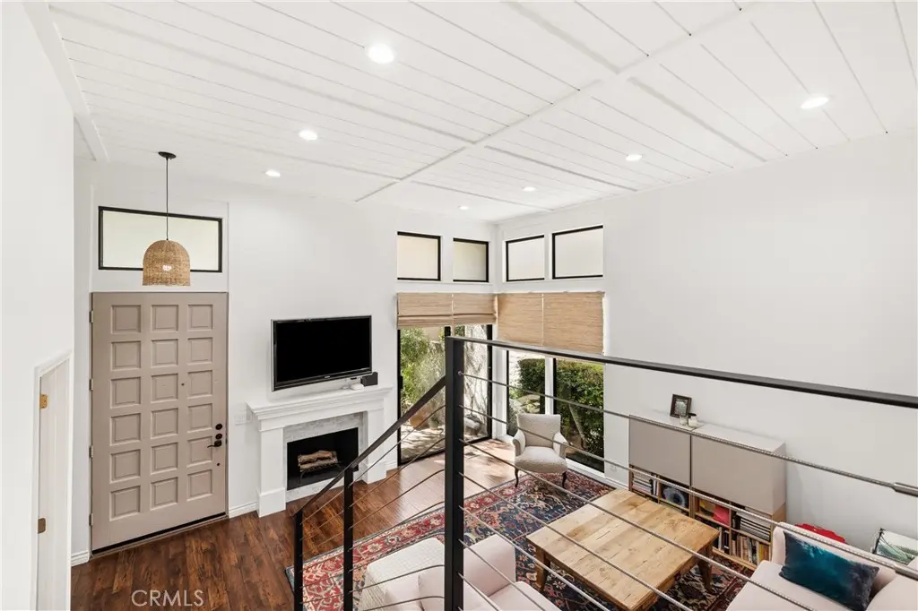 23473 Park Sorrento, Calabasas, CA — listing photo 1