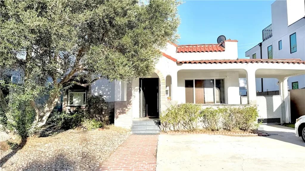 632 N Detroit, West Hollywood, CA — listing photo 1