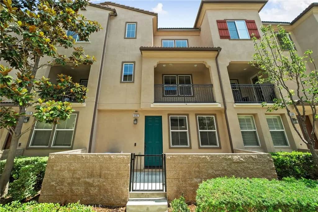 6382 Aquila Way, Eastvale, CA — listing photo 1