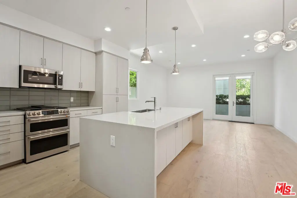 1746 Garfield Place 101, Los Angeles, CA — listing photo 1