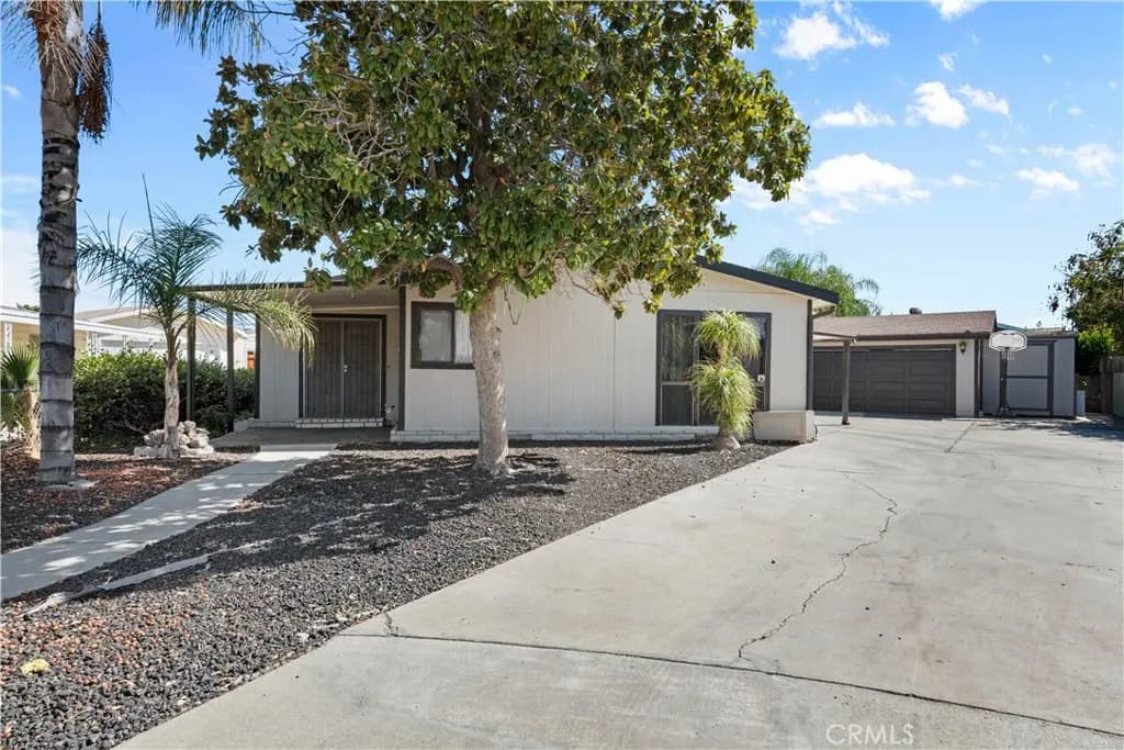 43353 Hillson, Hemet, CA — listing photo 1