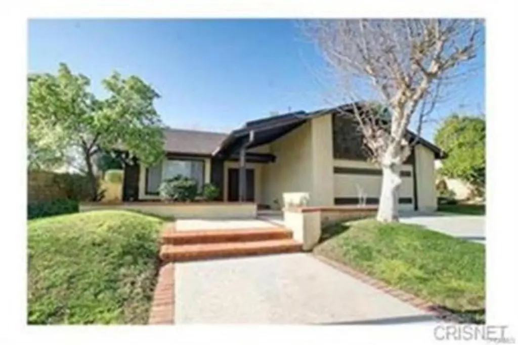23026 W Cuervo Dr., Valencia, CA — listing photo 1