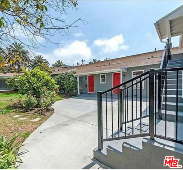 852 11th Street D, Santa Monica, CA — listing photo 1