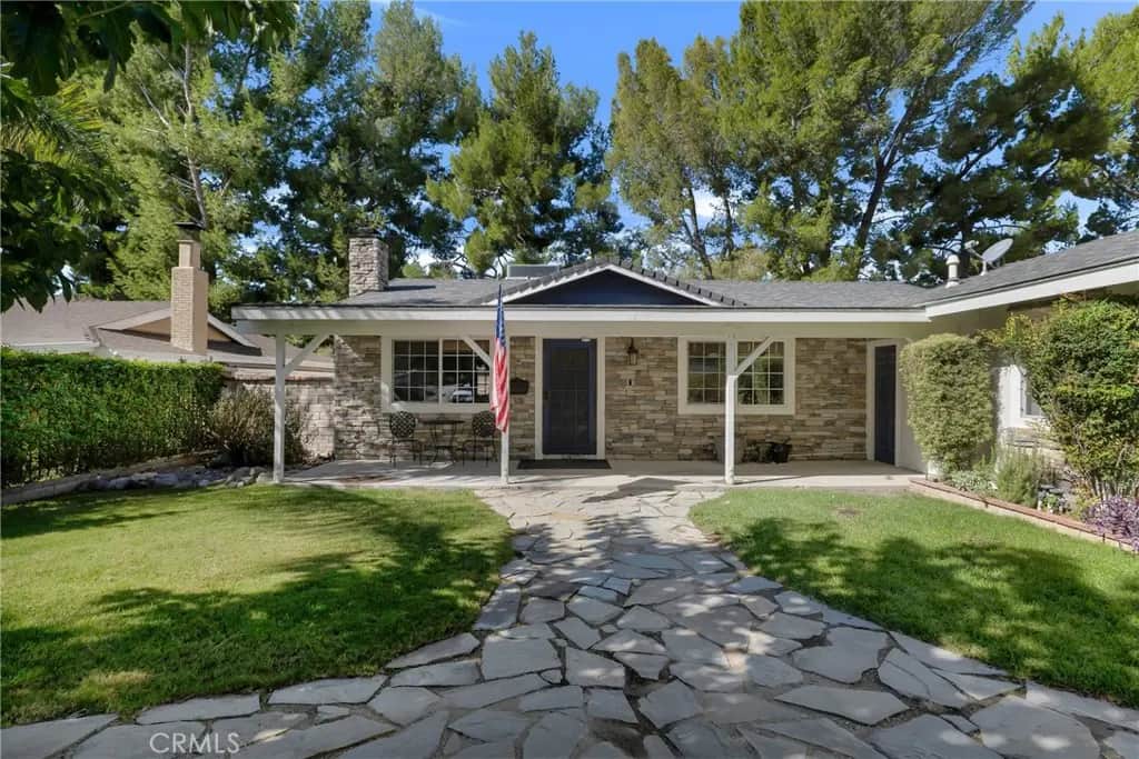 29401 Florabunda, Canyon Country, CA — listing photo 1