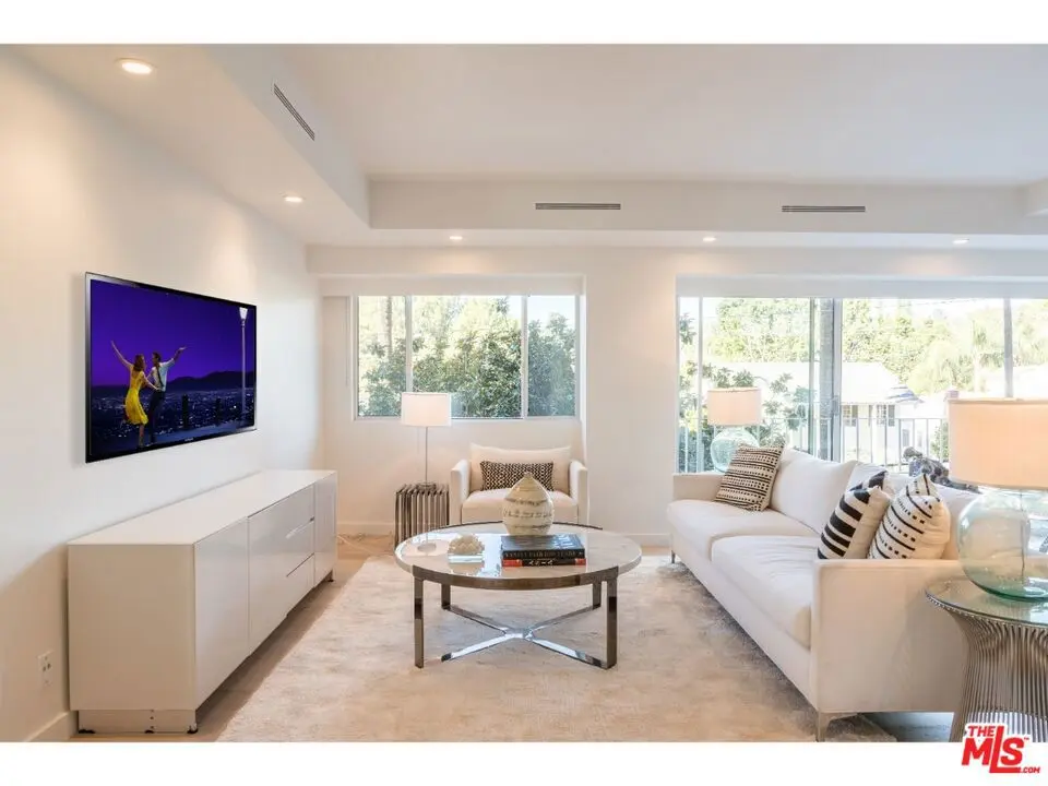 838 N Doheny Drive 302, West Hollywood, CA — listing photo 1