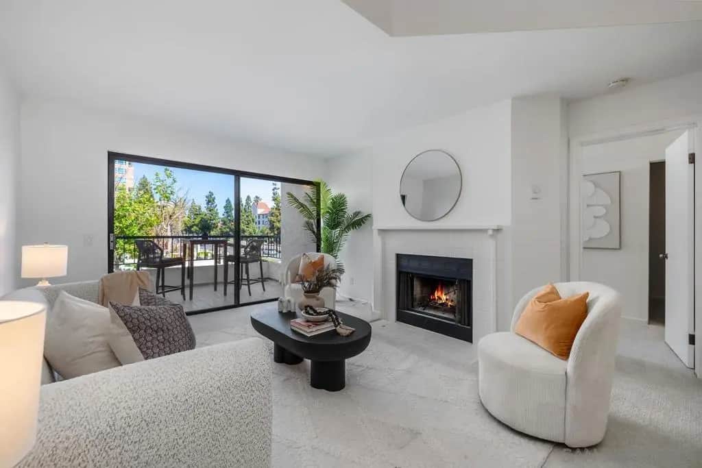 3525 Lebon Dr. 302, San Diego, CA — listing photo 1