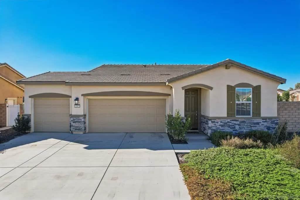 5587 Manila St, Hemet, CA — listing photo 1