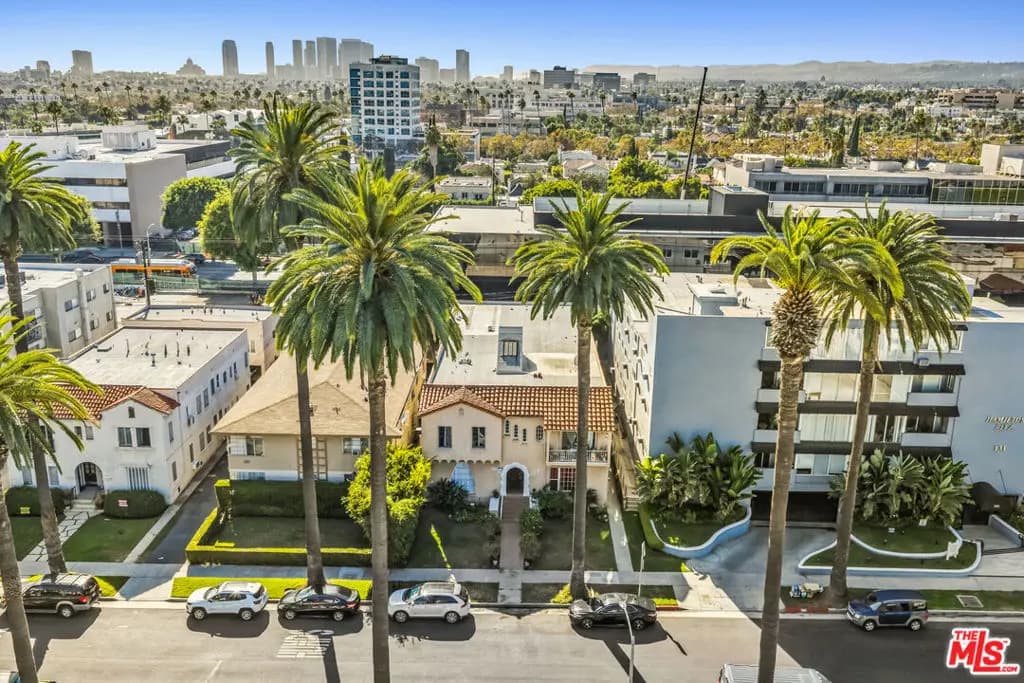 127 N Hamilton Drive, Beverly Hills, CA — listing photo 1