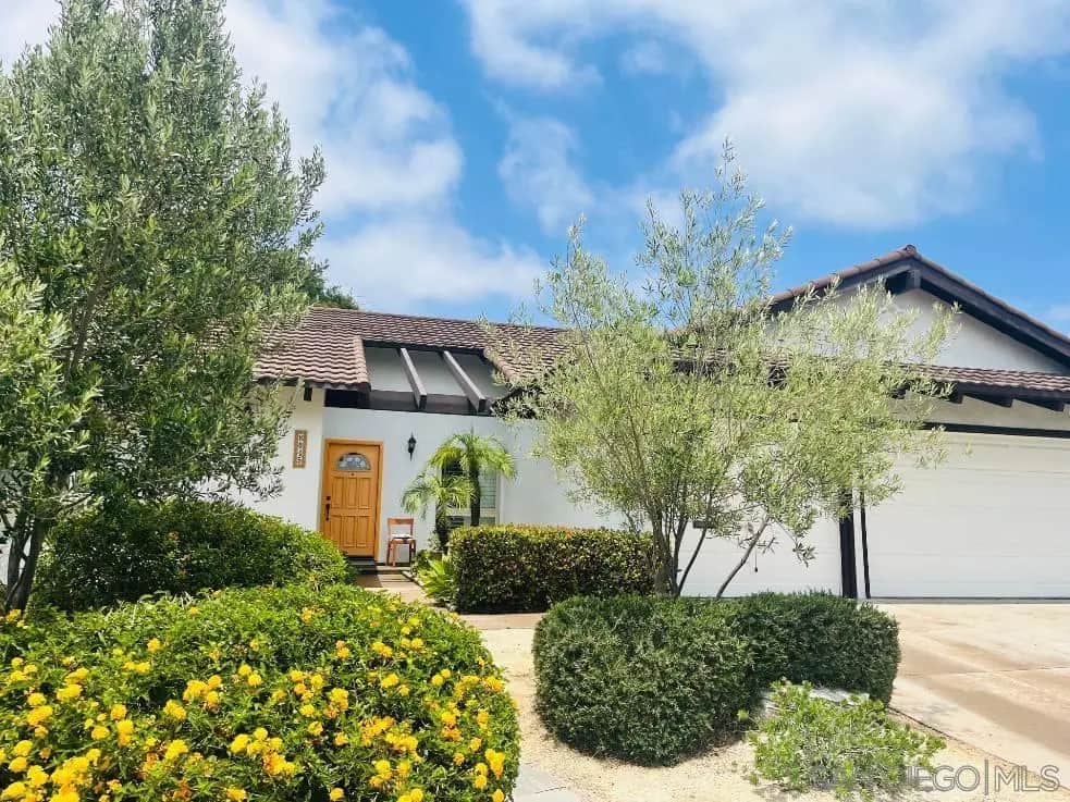 8045 Forrestal Road, San Diego, CA — listing photo 1