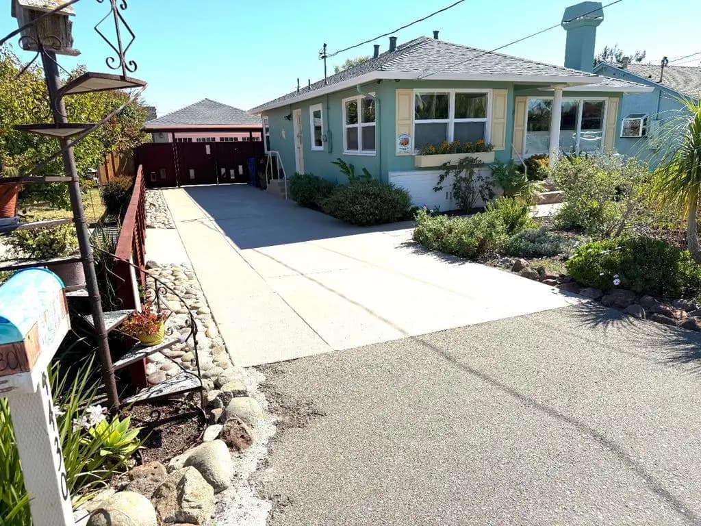 4430 Portola Drive, Santa Cruz, CA — listing photo 1