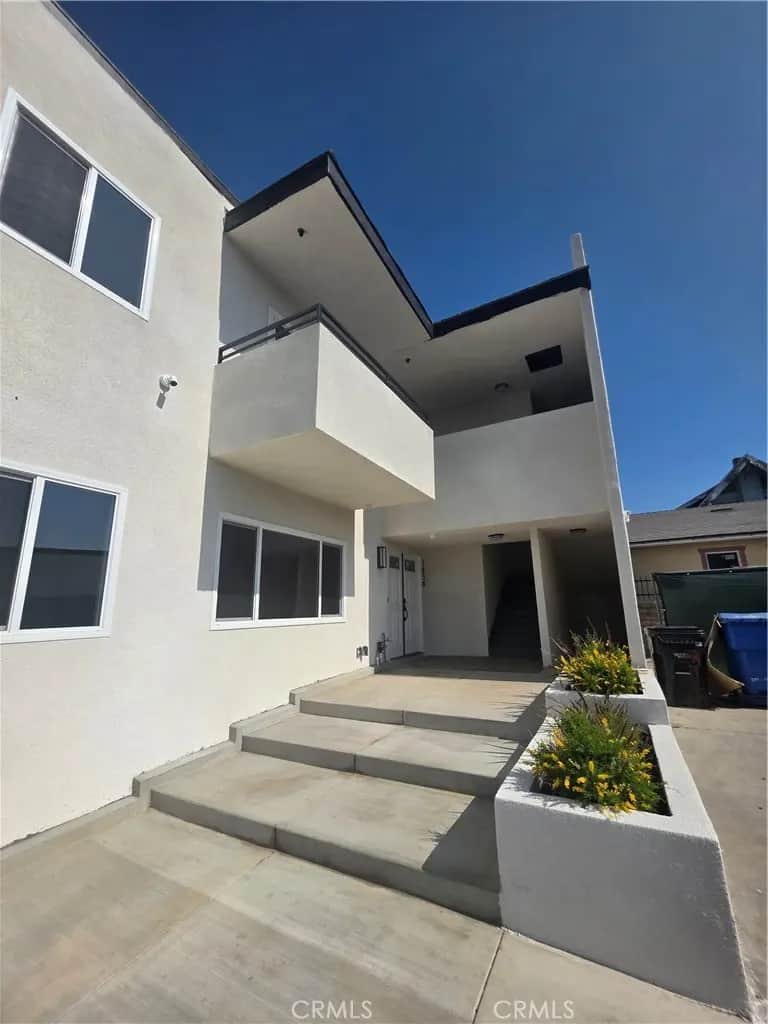 1858 W 48th Street 2, Los Angeles, CA — listing photo 1