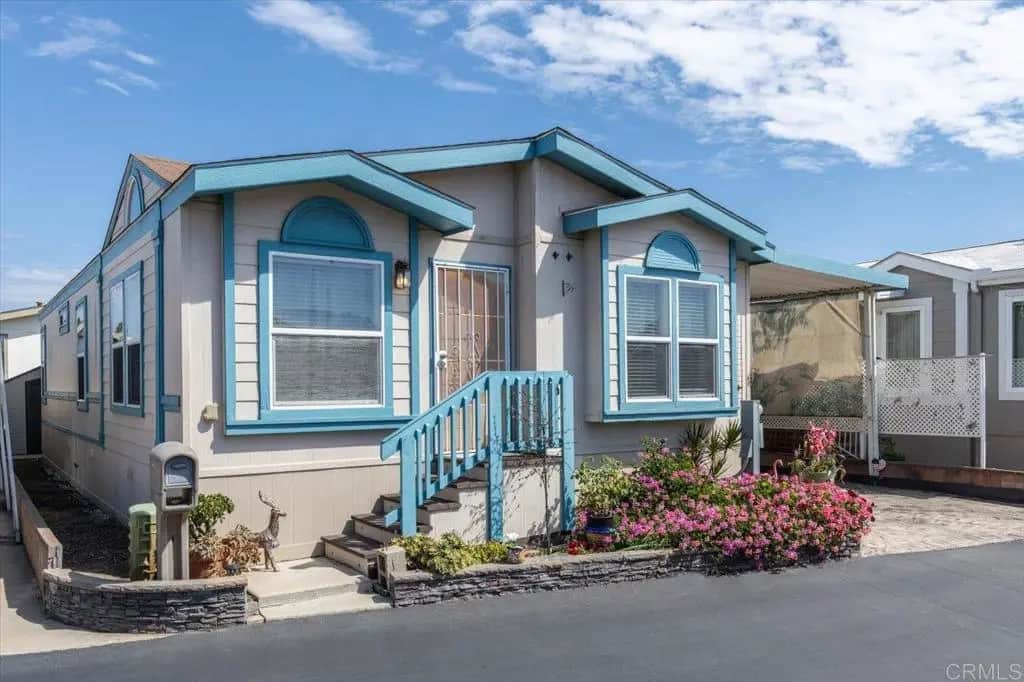 176 Flicker Lane, Oceanside, CA — listing photo 1