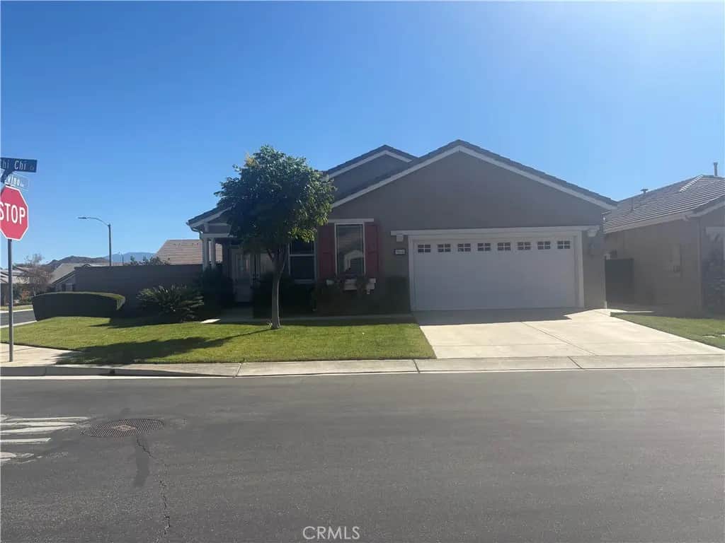 384 Chi Chi Circle, Hemet, CA — listing photo 1