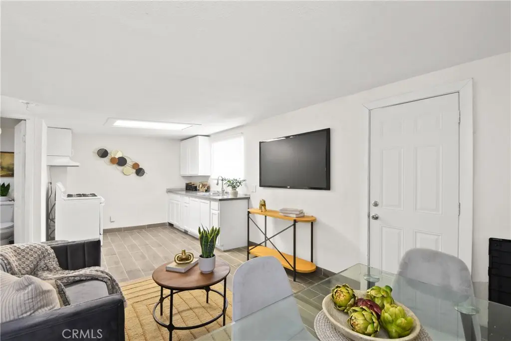 3008 N Arrowhead A, San Bernardino, CA — listing photo 1
