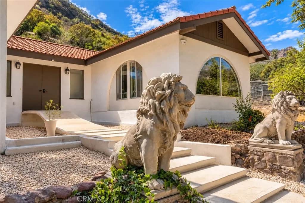 864 W Carlisle Road, Westlake Village, CA — listing photo 1