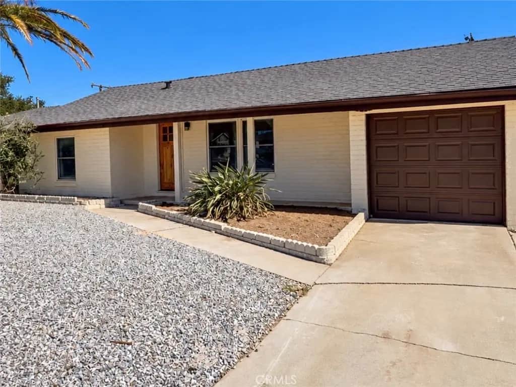 8627 Kempster Ave, Fontana, CA — listing photo 1