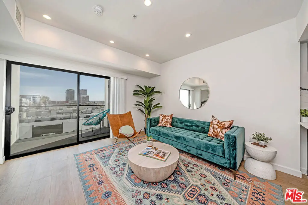 321 Oxford Avenue PH6, Los Angeles, CA — listing photo 1