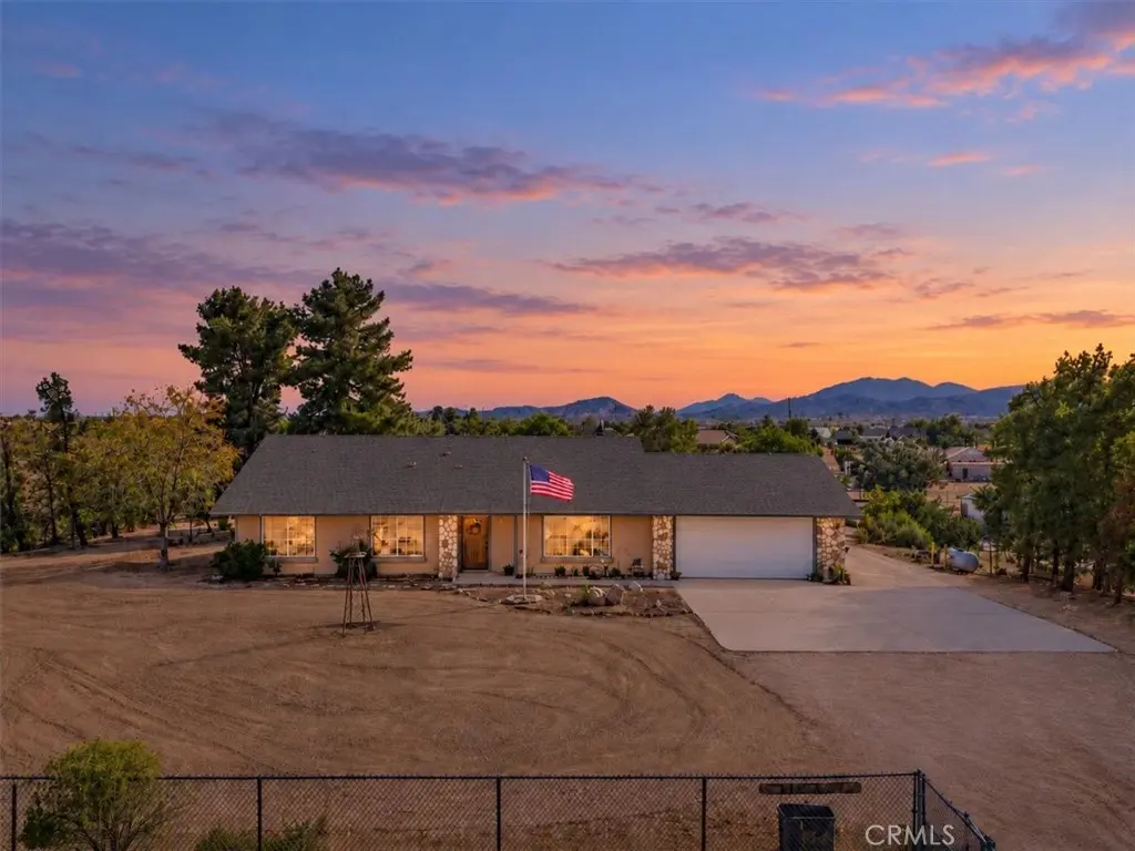 6433 Sunnyslope Road, Phelan, CA — listing photo 1