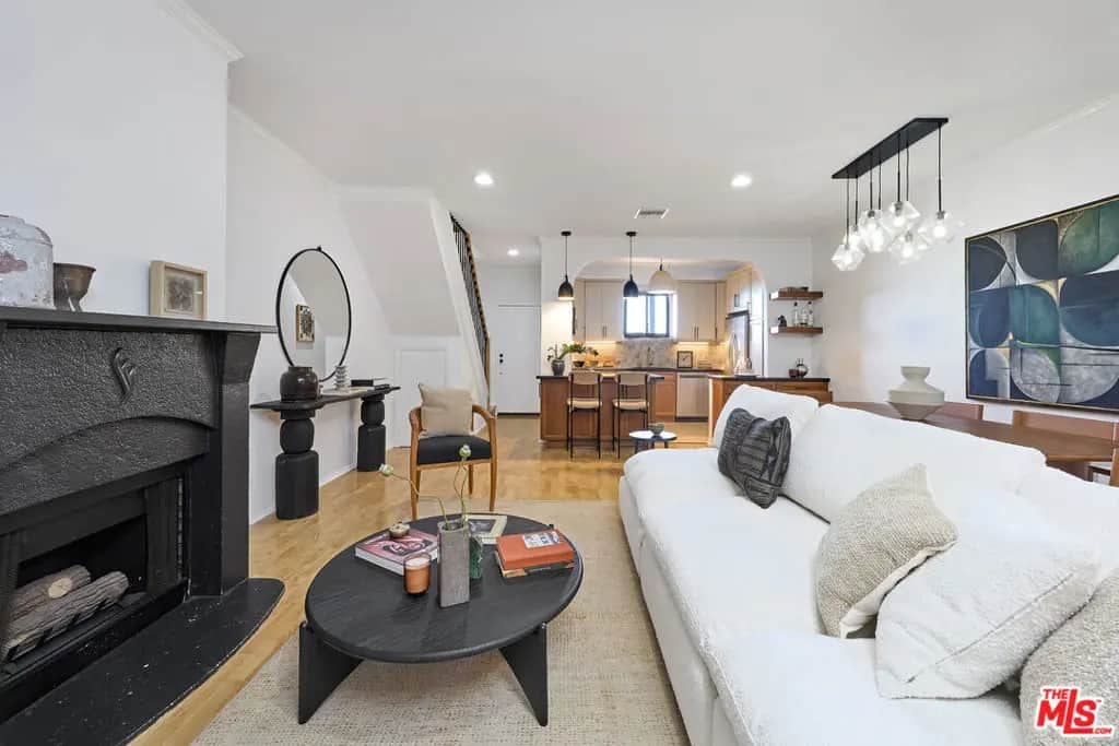 828 N Hudson Avenue 214, Los Angeles, CA — listing photo 1