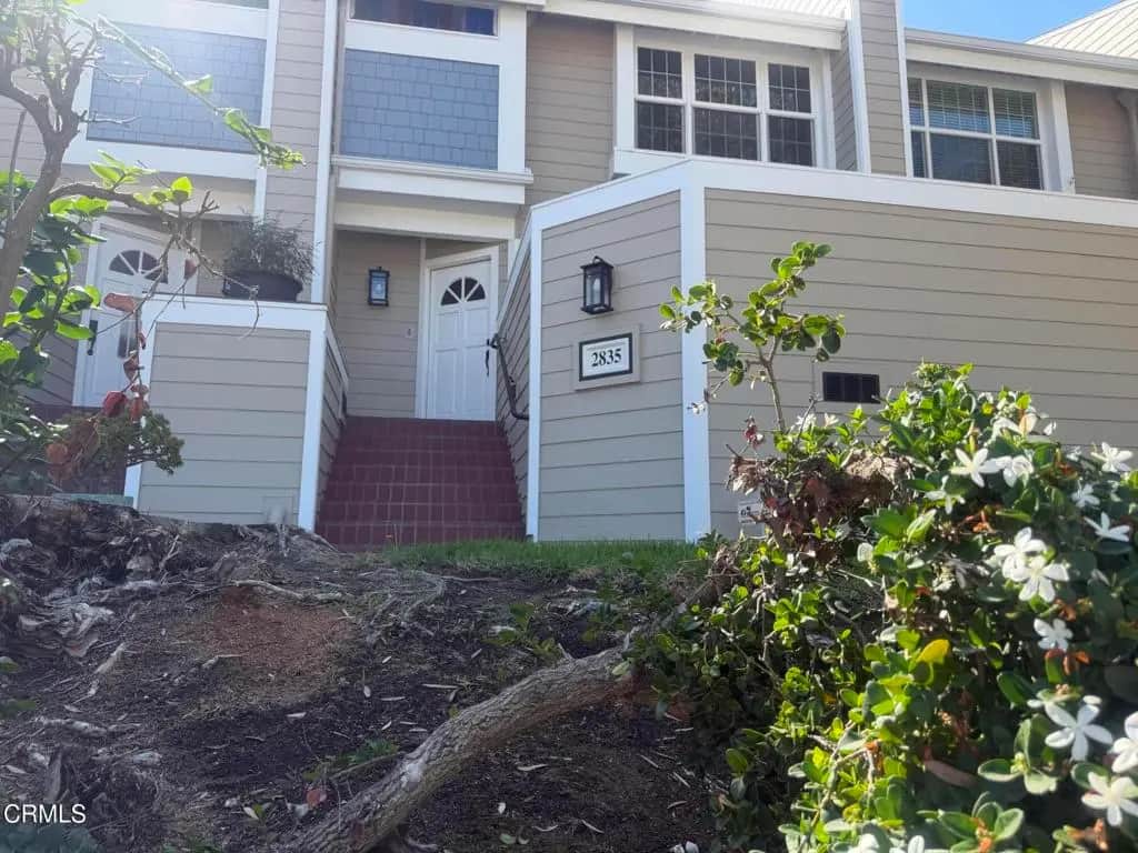 2835 Harbor Boulevard, Oxnard, CA — listing photo 1
