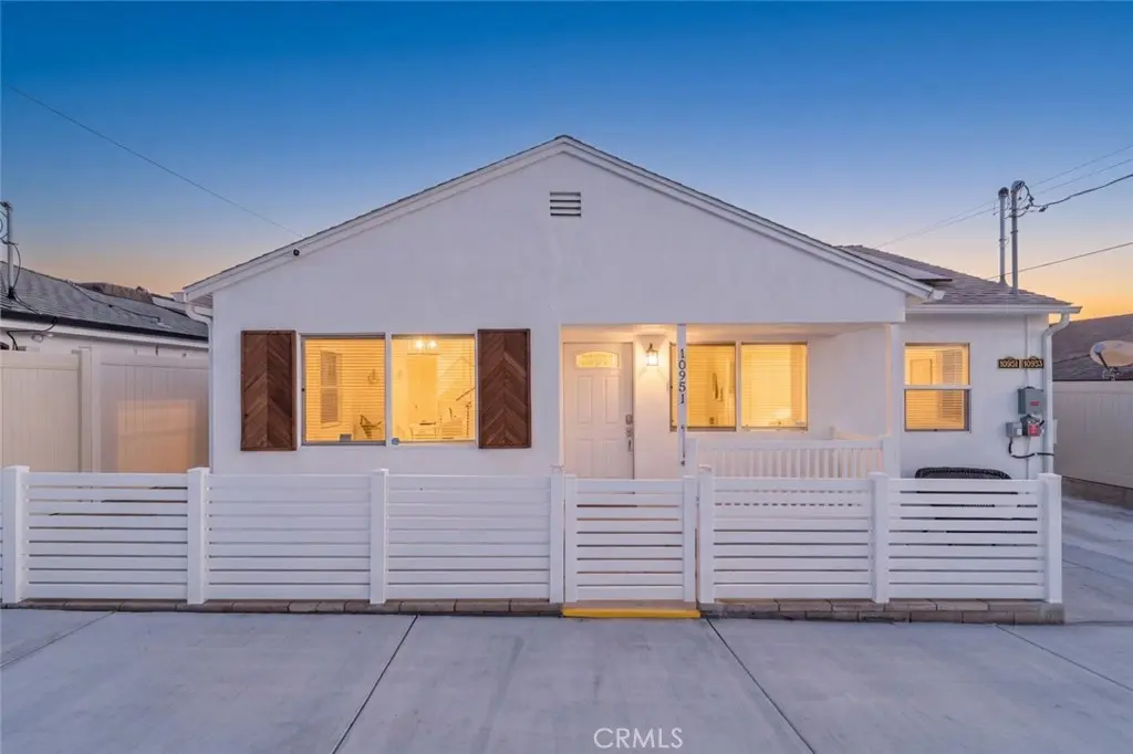 10951 Whitegate Avenue, Sunland, CA — listing photo 1