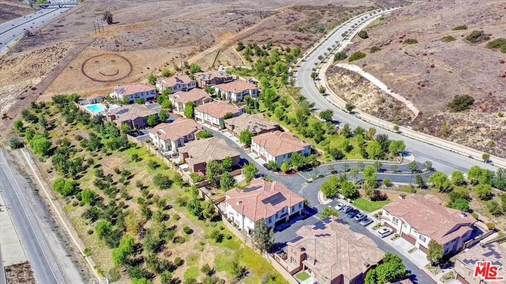 2431 Birchknoll Court 2, Simi Valley, CA — listing photo 1