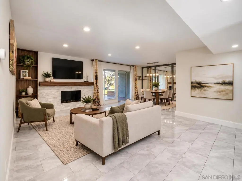 12056 Caminito Campana, San Diego, CA — listing photo 1