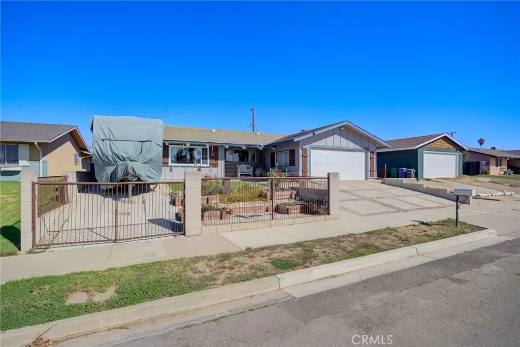 2053 Lockwood, Santa Maria, CA — listing photo 1