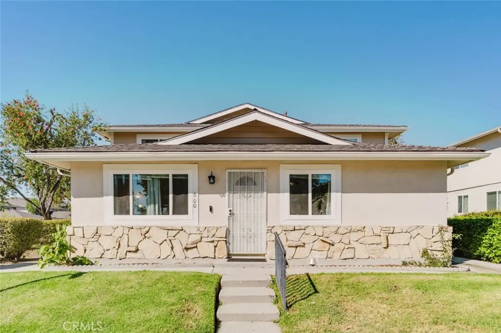 600 Avenida Del Platino, Thousand Oaks, CA — listing photo 1