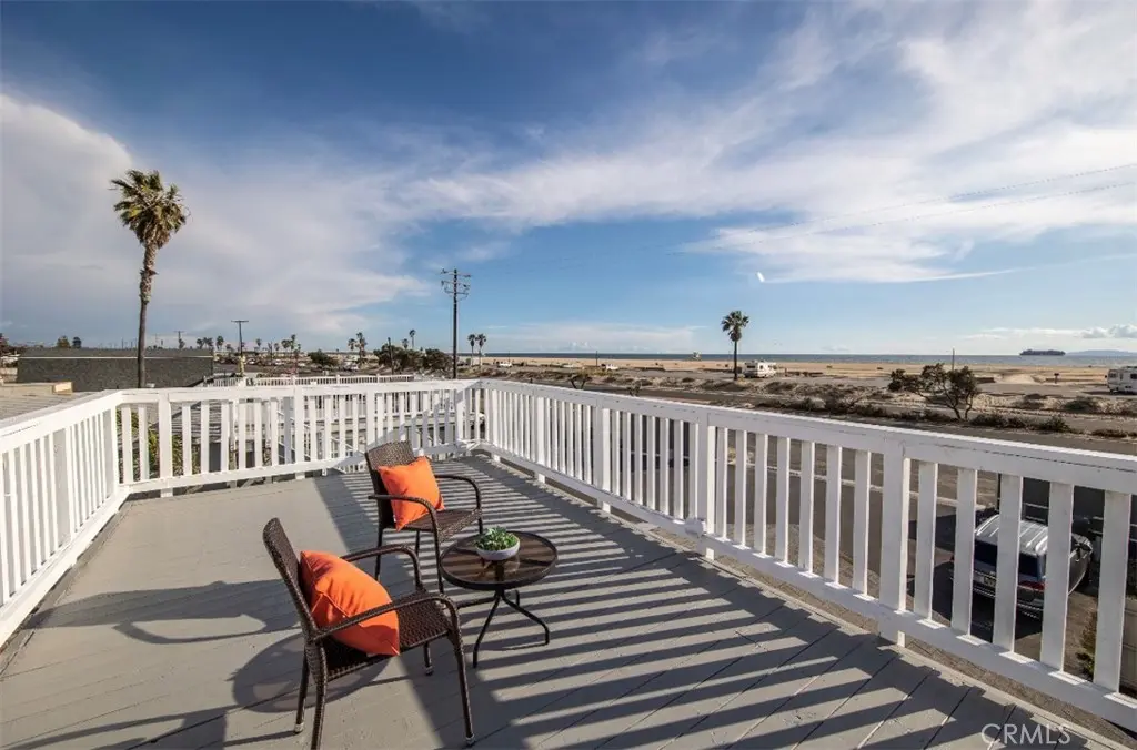 21752 Pacific Coast Highway 3, Huntington Beach, CA — listing photo 1