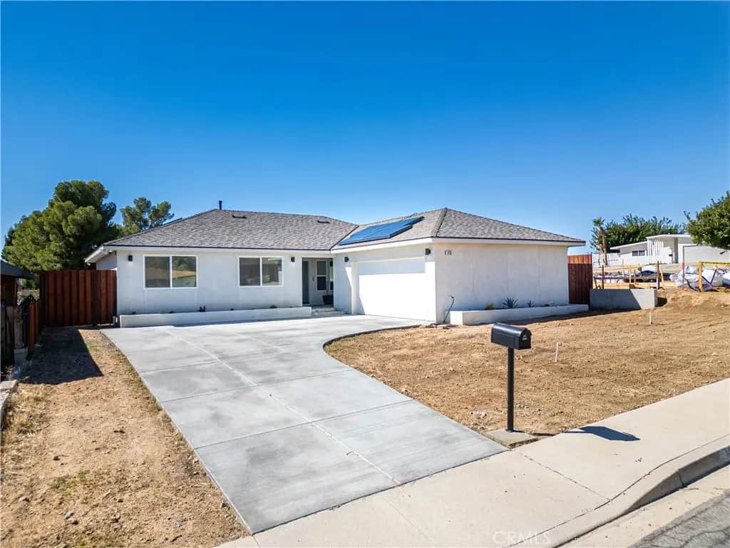 14138 Wimbleton, Victorville, CA — listing photo 1