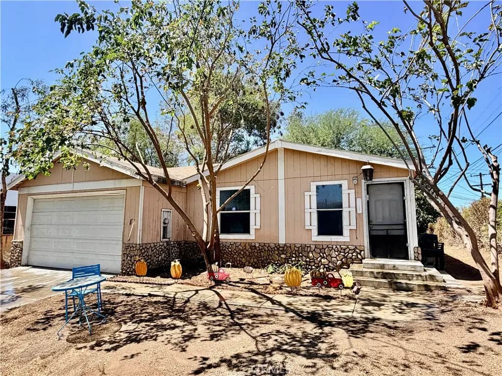 3067 Carl, Riverside, CA — listing photo 1